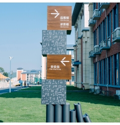 广告灯箱：城市夜晚的叙事者